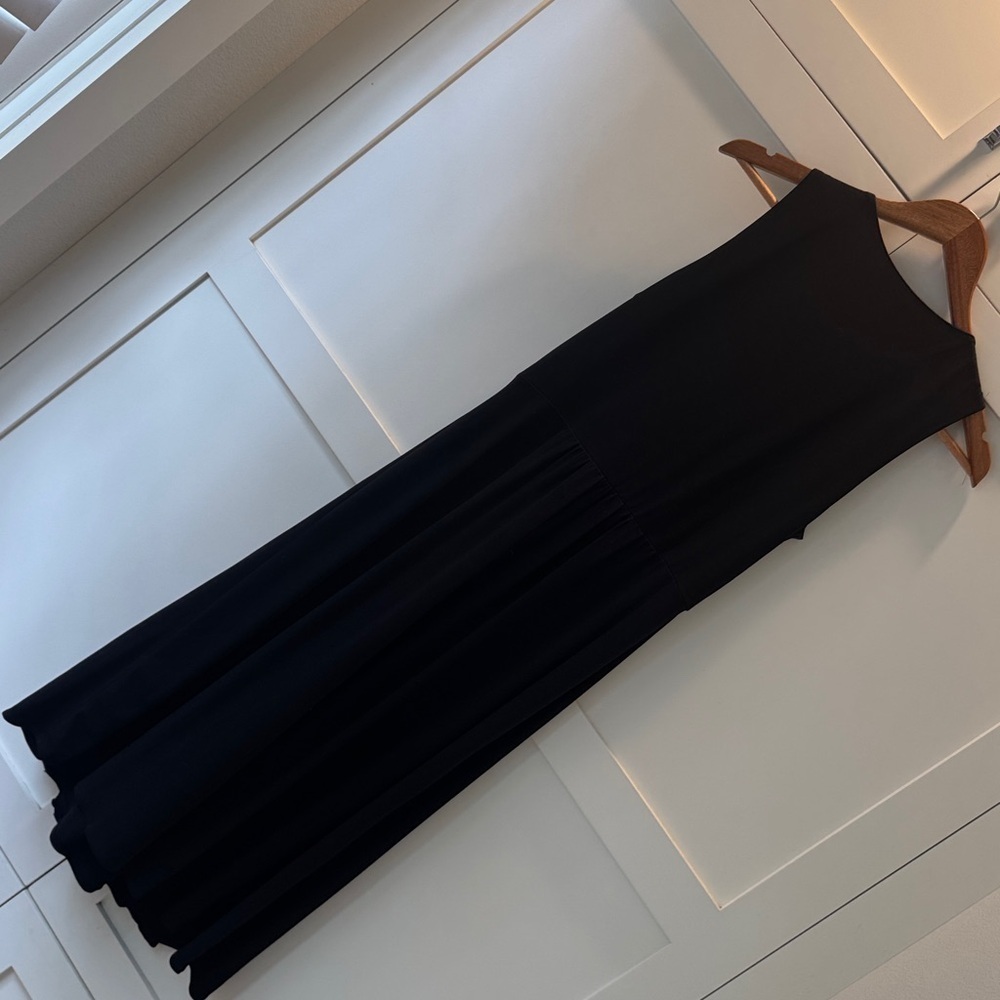 Studio Elegant Black Sleeveless Dress with Embellished Waist Size: 12 - Picture 6 of 8